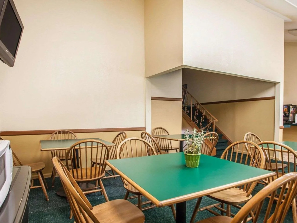 Econo Lodge