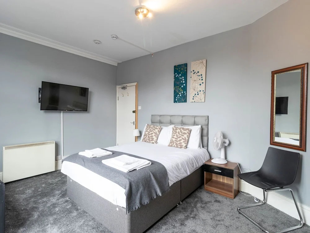 Great Holiday Home in Manchester near Old Trafford