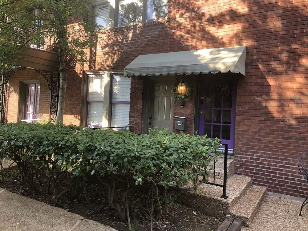 Memphis Belvedere Suites Studio