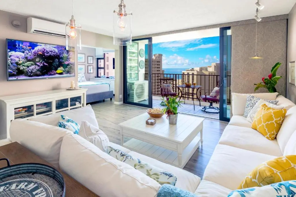 Luxury Condo with Fabulous Ocean Views on 24th Floor - Close to Beach - Parking, AC, WiFi