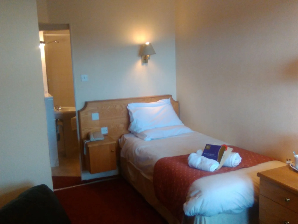 Monarch Hotel