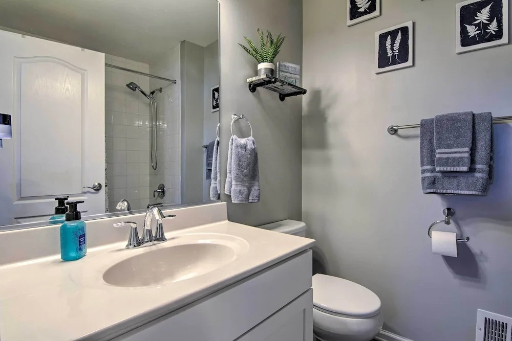 5 Mi to Bethany Beach Boardwalk: Home w/ Patio!