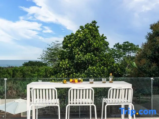 Yi'an jiujianhai Homestay (Weizhou Island Colorful Beach Branch)
