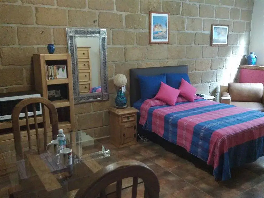 Mex Suites Casa Azul B&B