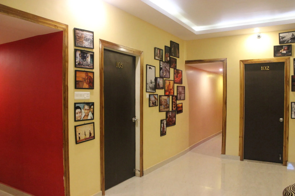 HOTEL VARUNA