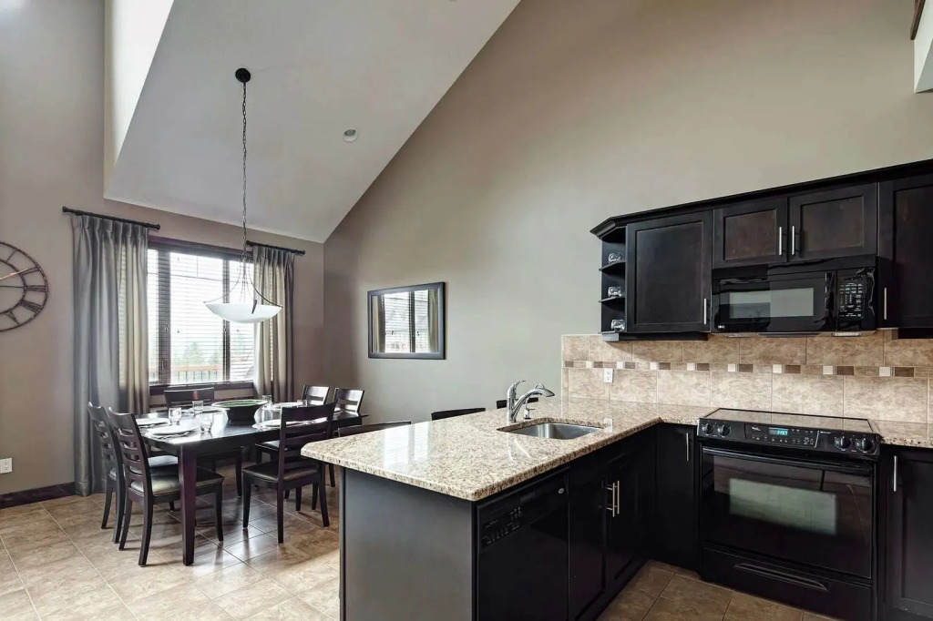Bighorn Meadows Resort
