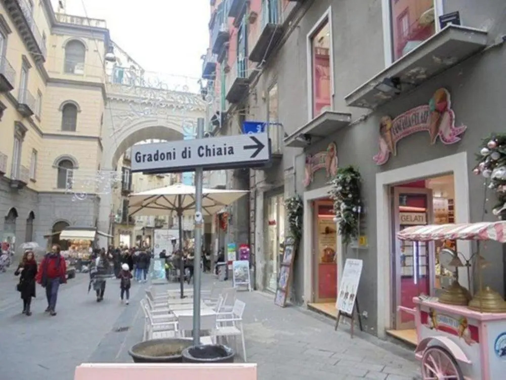 Gradoni Chiaia Art and Bed