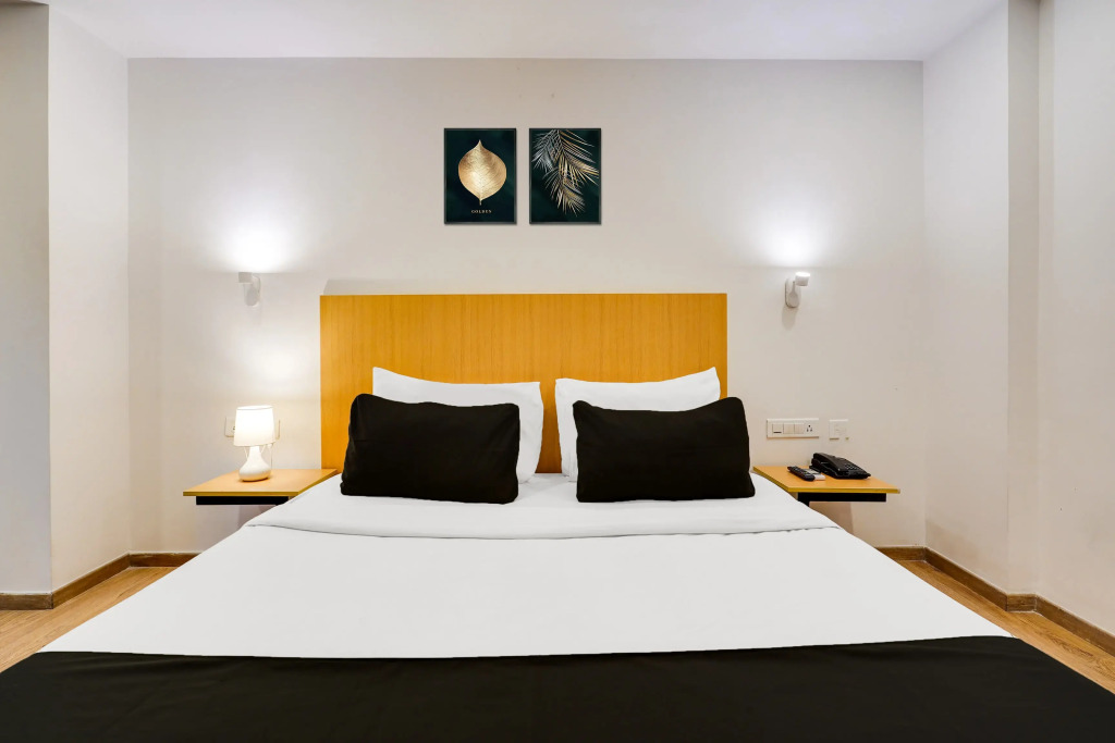 Super Oyo Townhouse Oak Spruce Hotels A2 Indiranagar