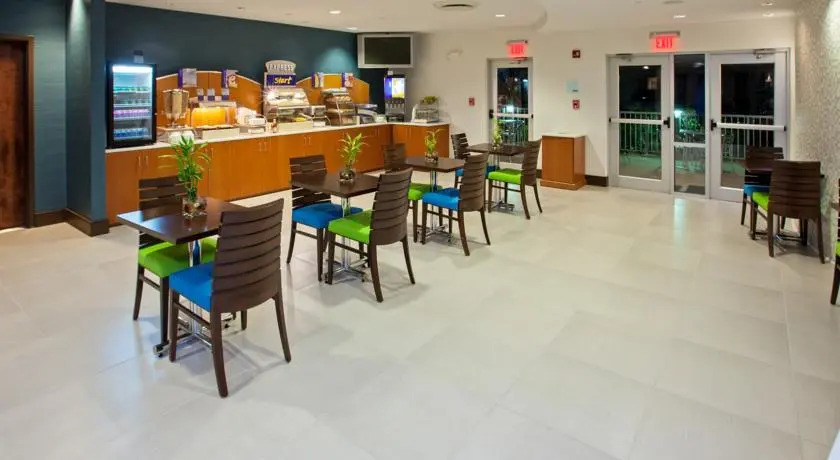 Hotel Indigo Fishers - Indys Uptown