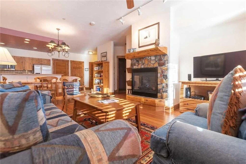 2102 Timberline Lodge, Trappeur's Crossing Apartment 2