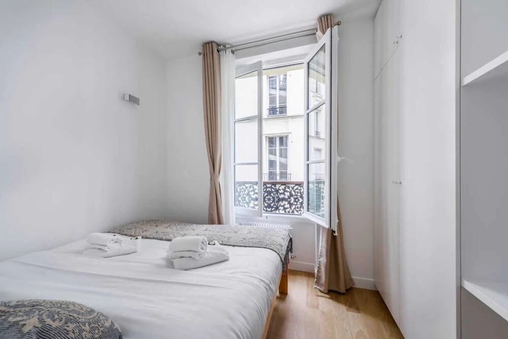 Luxury 4-bdr Apartment Near Saint-germain-des-prés