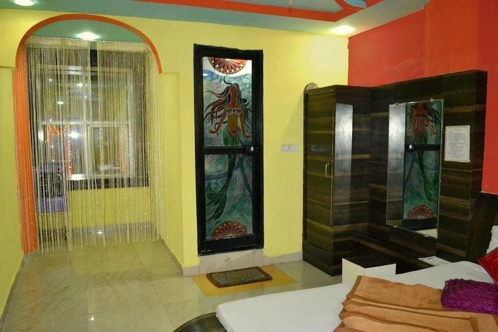 Hotel Mrignayani Pachmarhi