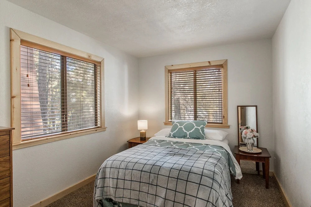 Moonridge Charmer - 2 Br Home