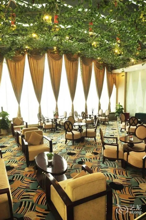 Gaoxiong Hotel