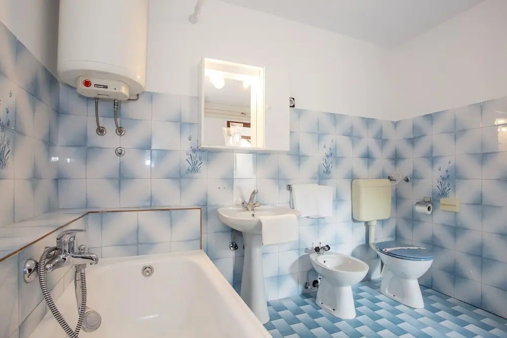 Apartment 34