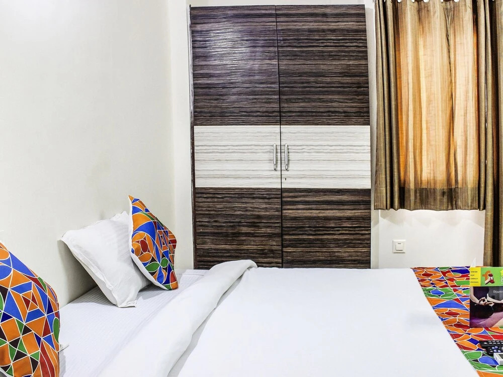 FabHotel Smriti Star Service Apartments