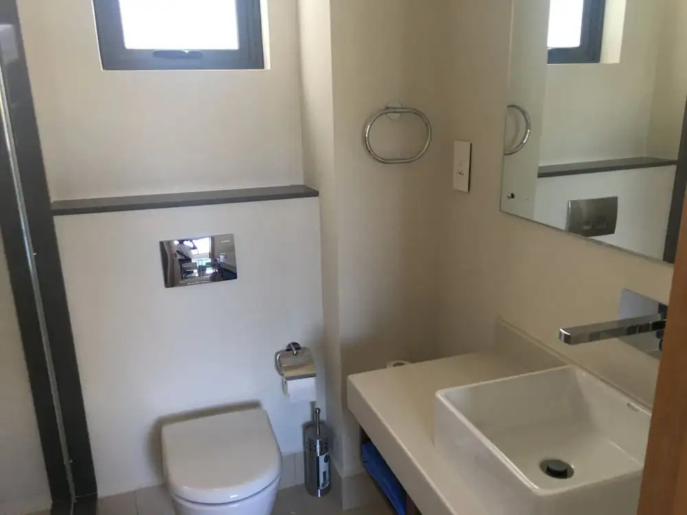 Immaculate Two Beds Luxury Marina Apartment