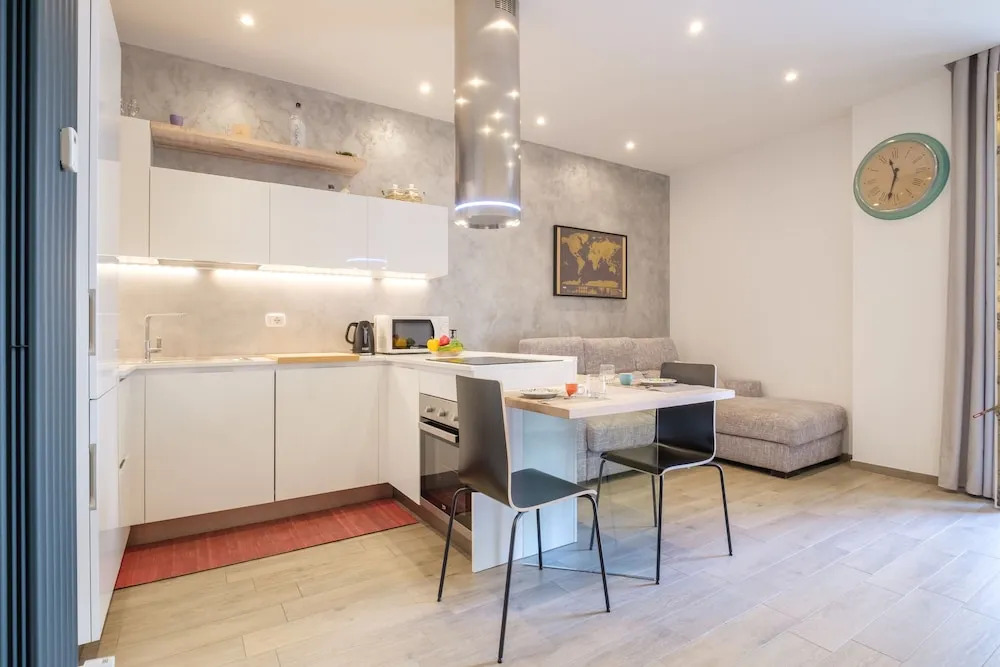Residence Cairoli 9 by Studio Vita