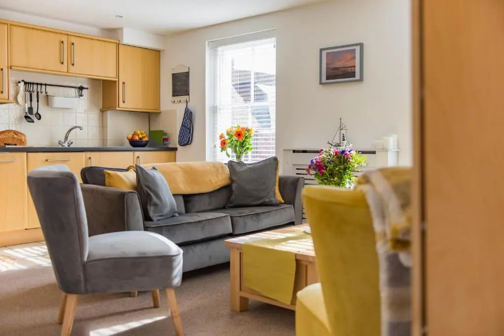 Pebble Bay - beautiful apartment in Deal, close to the beach