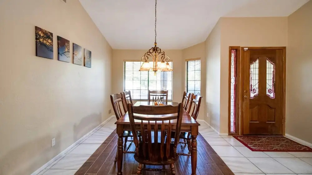 North Phoenix 6 Bedroom With Guest House & Pool!