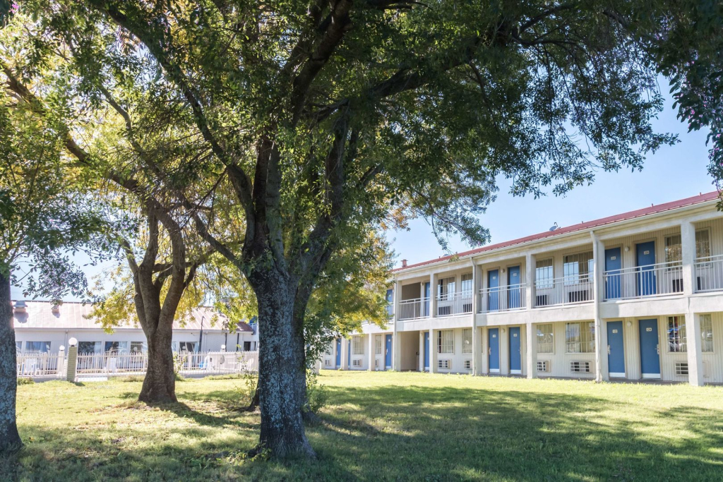 Motel 6-Stephenville, TX