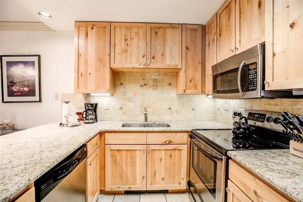 2 Bedroom Ski-In, Ski-Out Condo At The Village At Peak 9