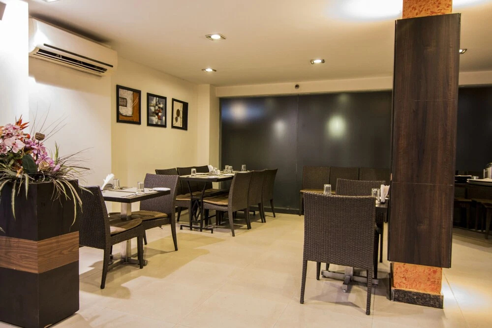 Tavisha Hotel