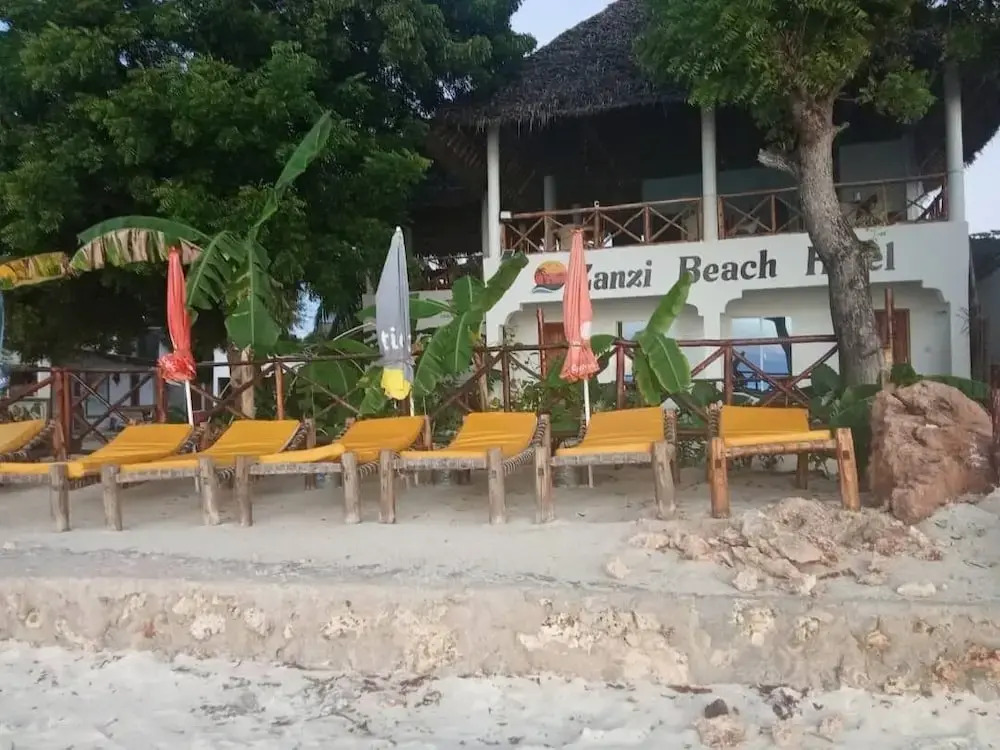 Zanzi beach hotel