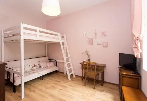 Garibaldi Guest House