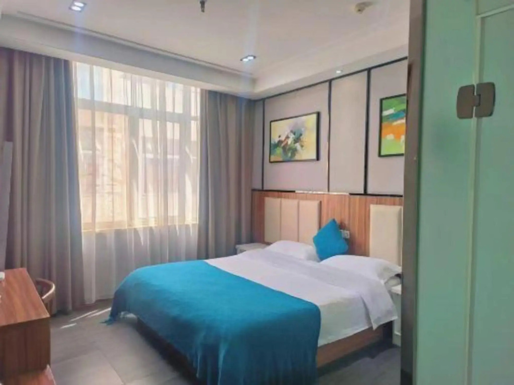 Molly Hotel (Zhengzhou Zhacheng Subway Station Branch)