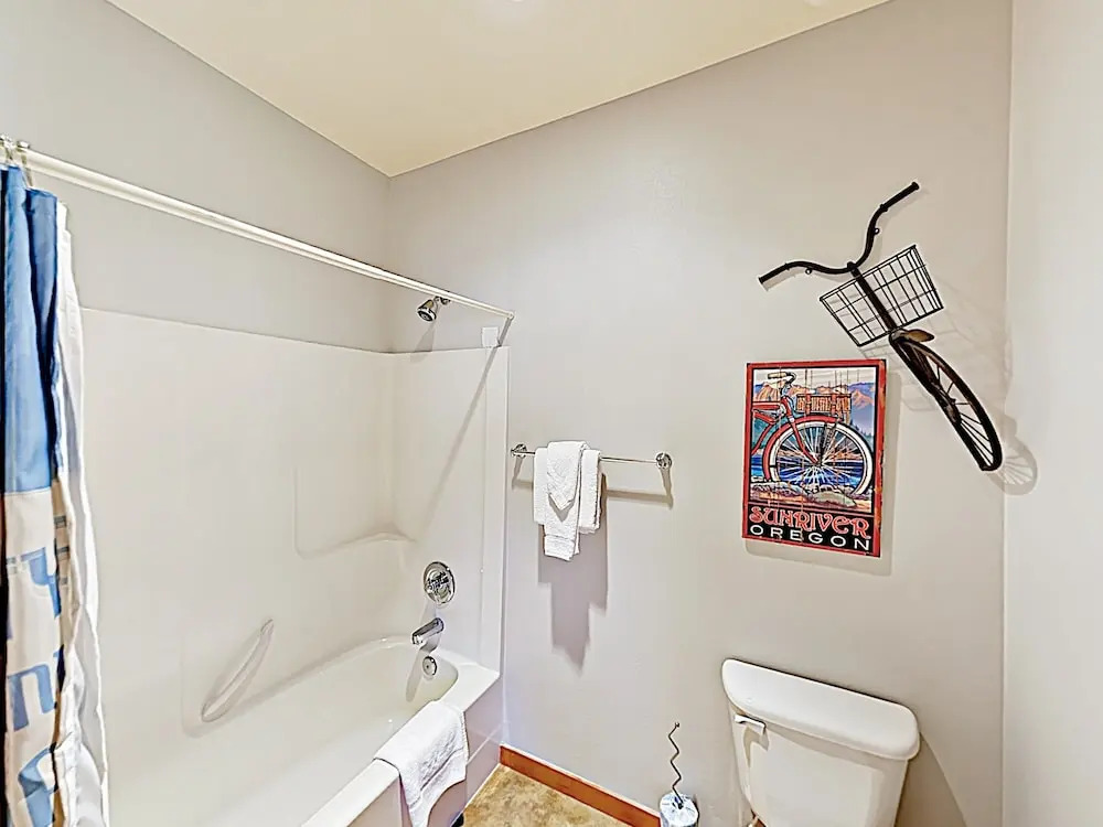 New Listing! 44 Freemont Crossing W/ Hot Tub 3 Bedroom Townhouse