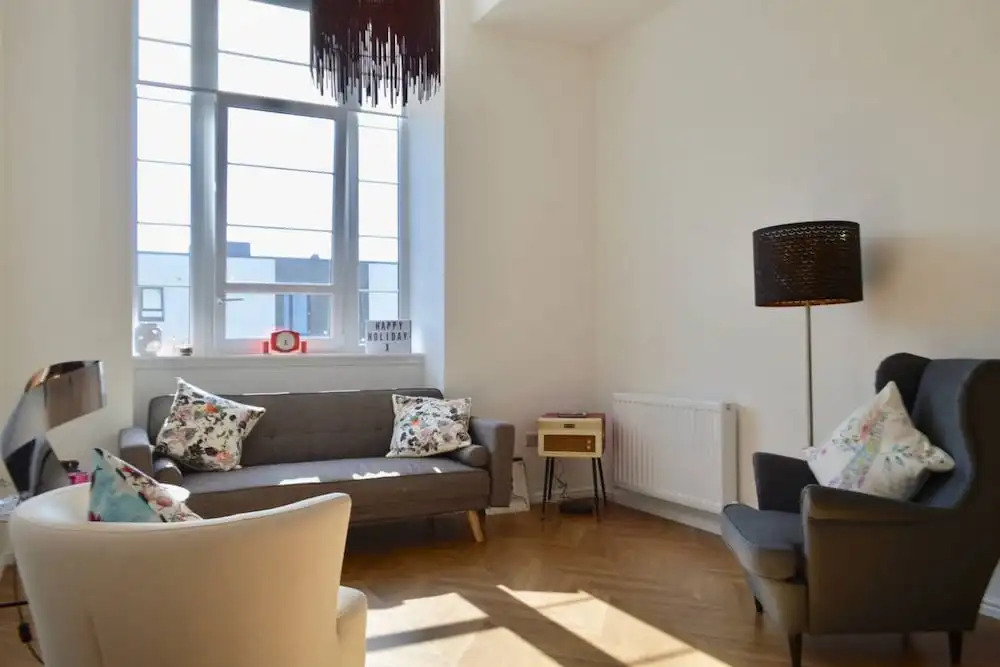 2 Bedroom Apartment In Pilton