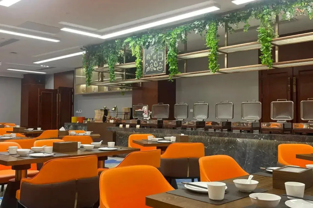 Shanghai Huayi Renjoy Hotel