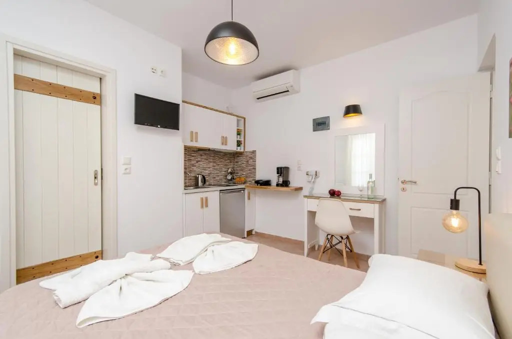 Antonia Studios