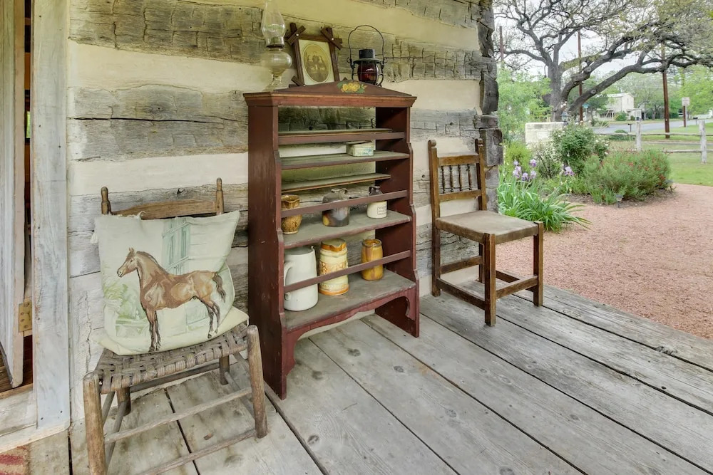Town Creek Log Cabin