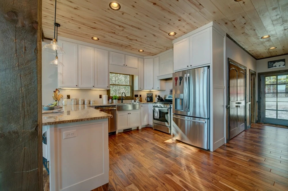 Bear Claw Cabin by Escape to Blue Ridge