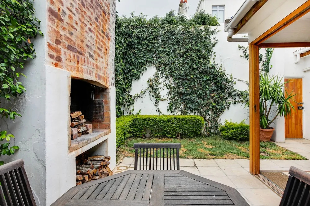 Victorian House on the Atlantic Seaboard