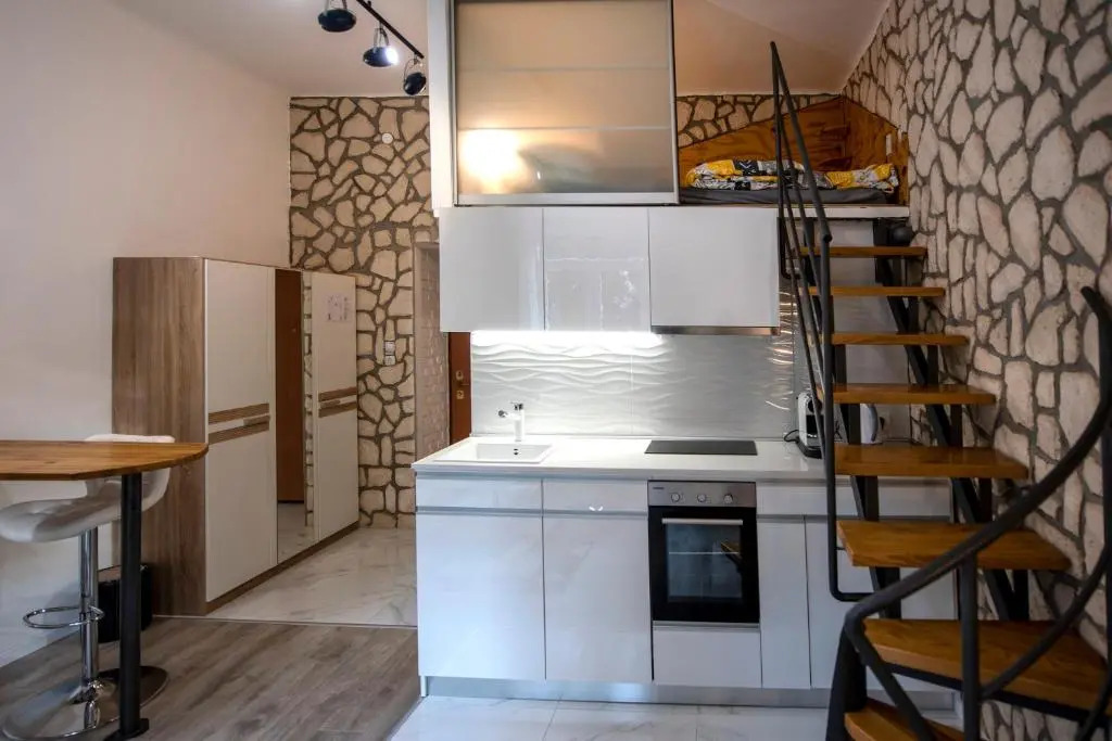 City Garden Studio Apartment