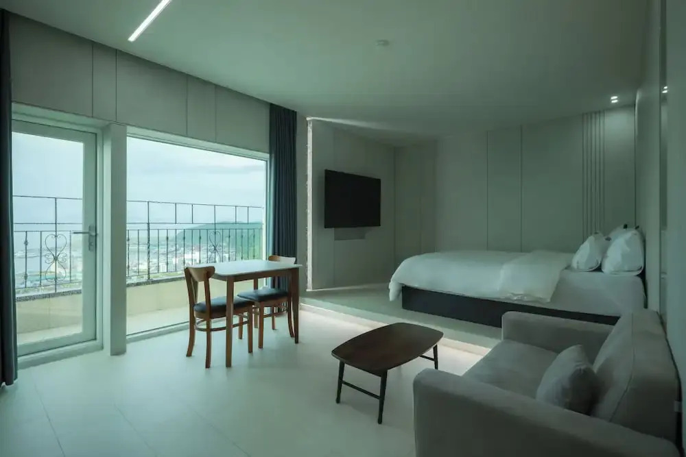 CL Hotel