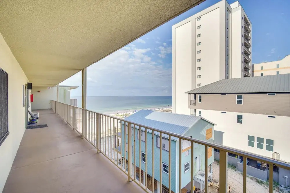 Gulf Shores Condo: Private Community Beach Access