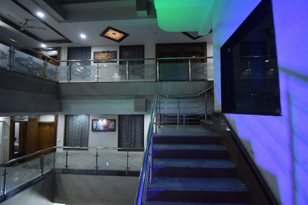 OYO 60291 Hotel Siddhi Vinayak