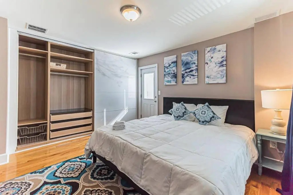 Fire Pit -Roof Deck- Parking -Penn-CHOP-Sleeps 7