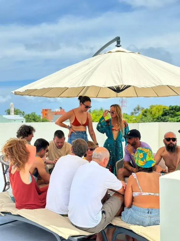 YUVi Blue Guesthouse at Himmafushi