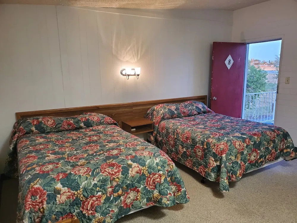 Fleetwood Motel