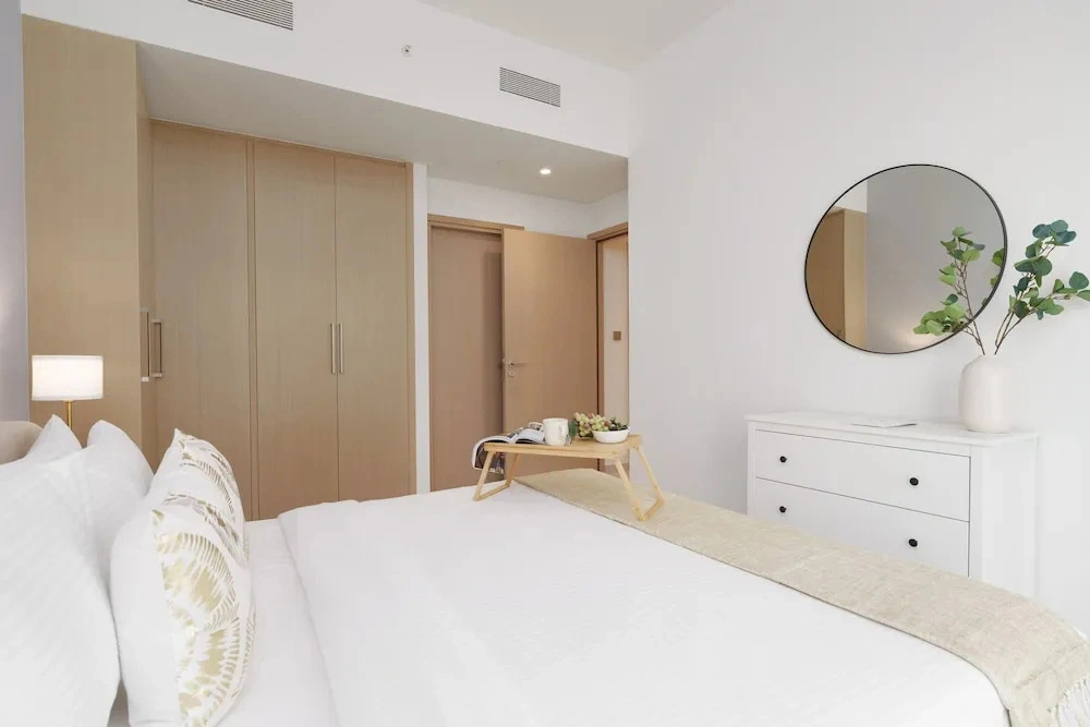 Maison Privee - Modern Chic Apt w/ Unobstructed Burj Khalifa Views