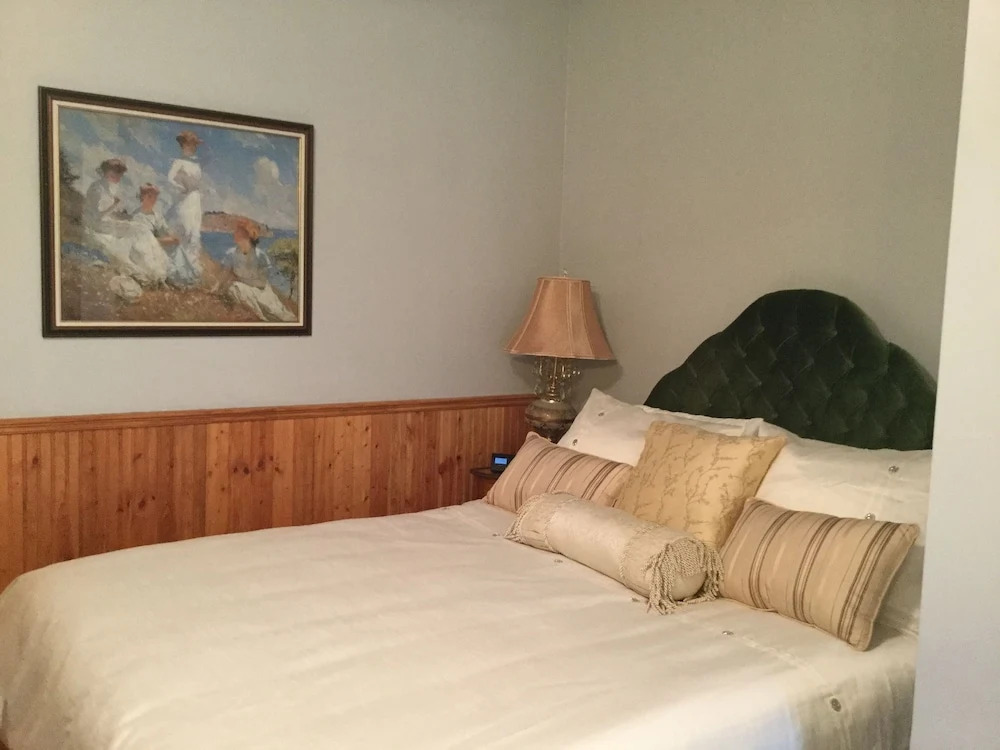 Pemberley House Bed and Breakfast