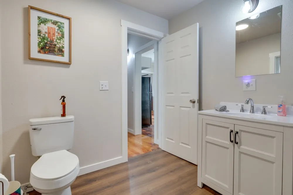 Lafayette Townhome: Cozy Retreat w/ Private Patio