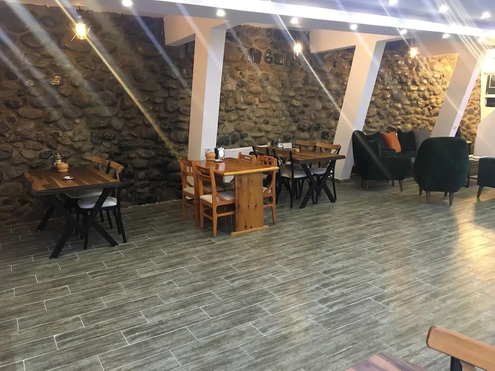 SÜMELA HOLİDAY HOTEL
