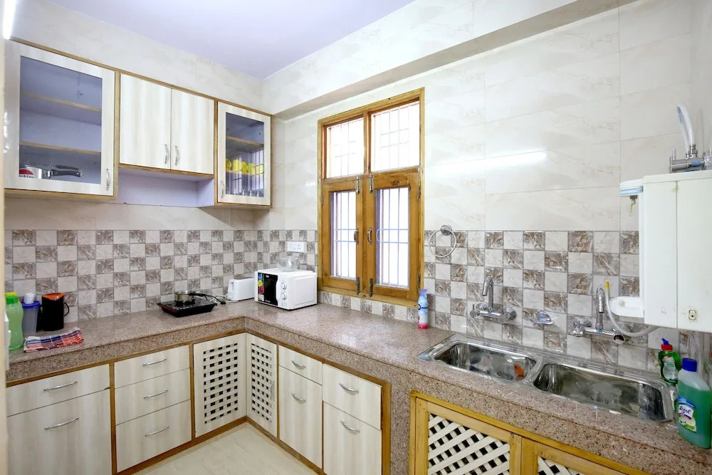 OYO 9838 Home 2BHK Whistling Pines Bharari