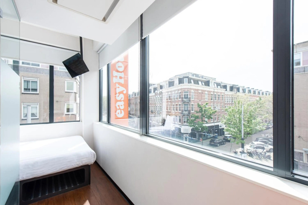 easyHotel Amsterdam City Centre South